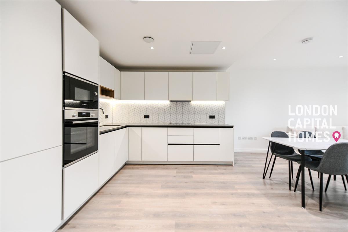 2 bed property in Handley House, 19 Glenthorne Road, London